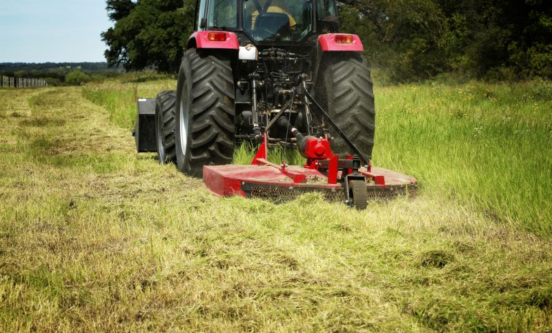 Acreage Mowing Service in Prince Georges County, MD